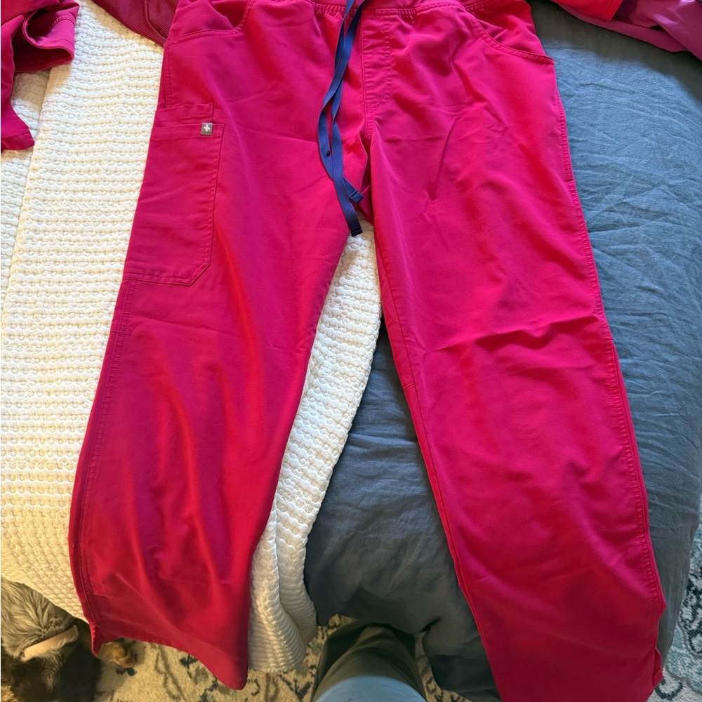 Figs Women's Kade Scrub Pants in Ultra Rose
